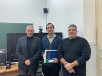 από την καθομολόγηση του κ. Χ. Μέρκατα στις 20/2/2019 μαζί με τον Προεδρο του Τμήματος κ. Σ. Ξανθόπουλο και τον Επιβλέποντα Καθηγητή κ. Σ. Χατζησπύρο